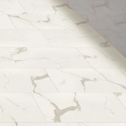 Home Decorators Collection 12 in. W x 24 in. L Harvested Marble Click Lock Luxury Vinyl Tile Flooring (19.37 sq. ft./case) -Flora Home Decorators Soldes harvested marble home decorators collection vinyl tile lvr 5016 0010 31 1000