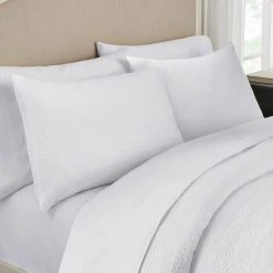Home Decorators Collection Marlene 3-Piece White Textured Medallion Matelassé Cotton Full/Queen Duvet Cover Set -Flora Home Decorators Soldes home decorators collection bedding sets dn 18240 fq e1 1000