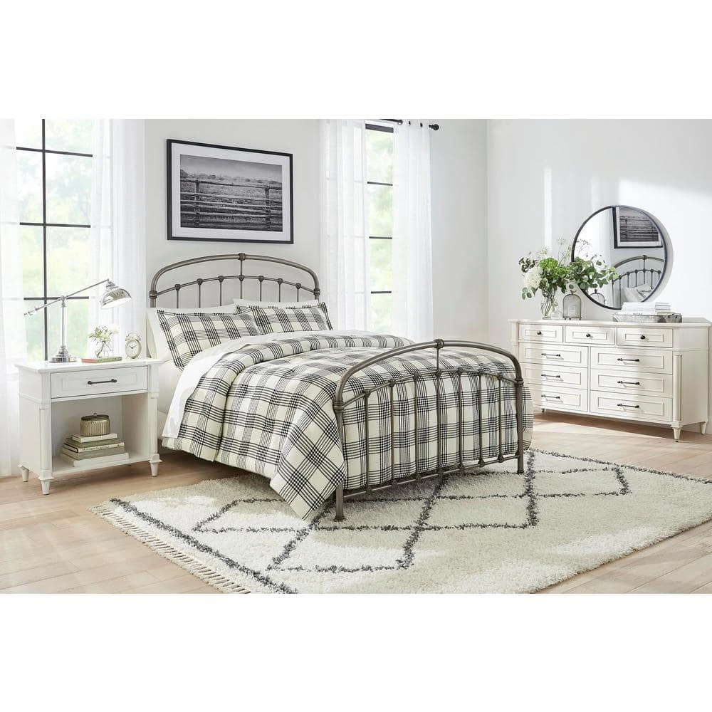 Home Decorators Collection Adderley 3-Piece Black and White Plaid King Comforter Set 6 Home Decorators Collection Adderley 3-Piece Black and White Plaid King Comforter Set - Image 4