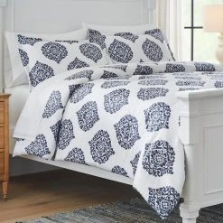 Home Decorators Collection Lenora 3-Piece Blue and White Medallion Sateen Full/Queen Comforter Set