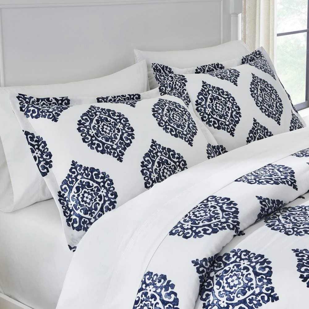 Home Decorators Collection Lenora 3-Piece Blue and White Medallion Sateen Full/Queen Comforter Set 4 Home Decorators Collection Lenora 3-Piece Blue and White Medallion Sateen Full/Queen Comforter Set - Image 2