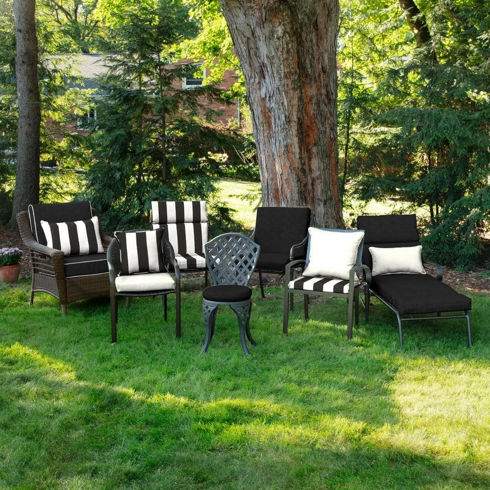 Home Decorators Collection 18 x 18 Sunbrella Canvas Black Outdoor Chair Cushion (2-Pack) 5 Home Decorators Collection 18 x 18 Sunbrella Canvas Black Outdoor Chair Cushion (2-Pack) - Image 3