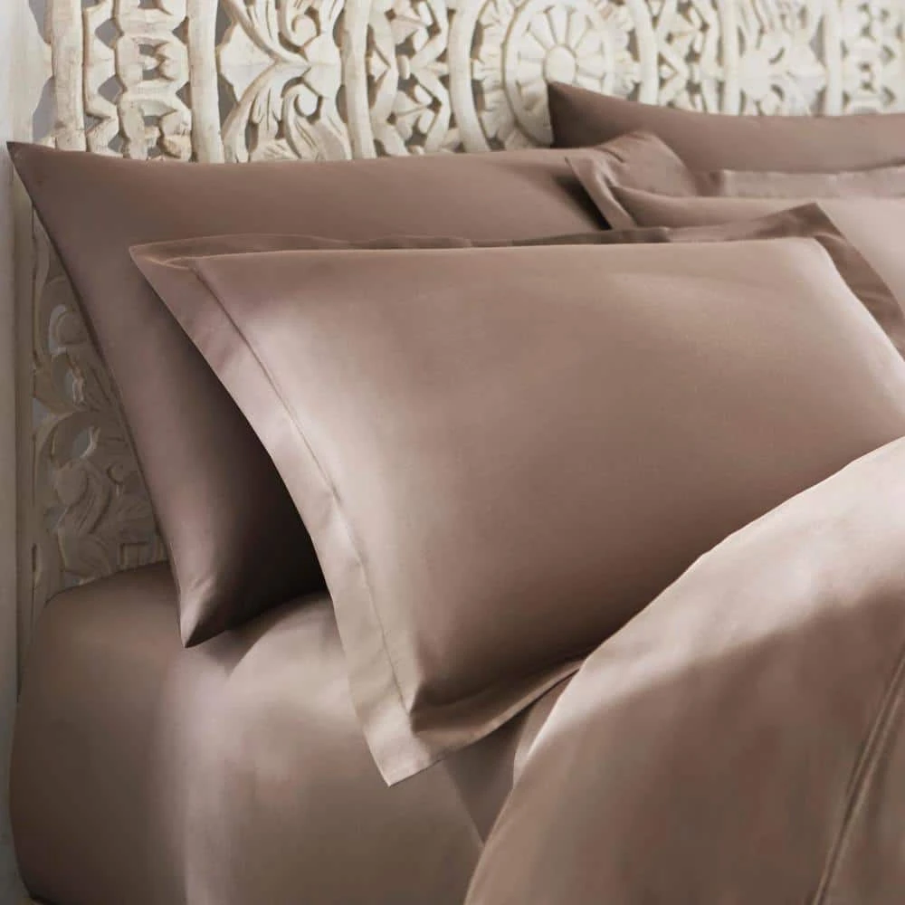 Home Decorators Collection 400 Thread Count Performance Cotton Sateen 4-Piece Queen Sheet Set in White 7 Home Decorators Collection 400 Thread Count Performance Cotton Sateen 4-Piece Queen Sheet Set in White - Image 5