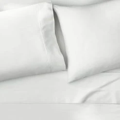 Home Decorators Collection 300 Thread Count Wrinkle Resistant Cotton Sateen 4-Piece Queen Sheet Set in White -Flora Home Decorators Soldes home decorators collection sheet sets ss qn white a0 1000 1