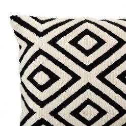 Home Decorators Collection Black and Ivory Geometric Diamond Textured Shag 18 in. x 18 in. Square Decorative Throw Pillow -Flora Home Decorators Soldes home decorators collection throw pillows s00161061278 40 1000