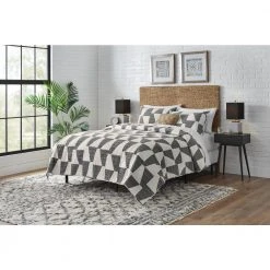 Home Decorators Collection Tan Herringbone Woven Textured 18 in. x 18 in. Square Decorative Throw Pillow 9 Home Decorators Collection Tan Herringbone Woven Textured 18 in. x 18 in. Square Decorative Throw Pillow -Flora Home Decorators Soldes home decorators collection throw pillows s00161070616 a0 1000