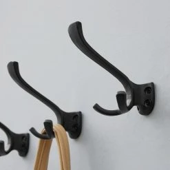 Home Decorators Collection 5 in. Matte Black Triple Wall Hook (4-Pack) -Flora Home Decorators Soldes matte black home decorators collection hooks 64521 1f 1000