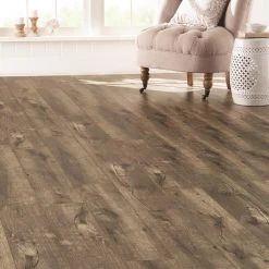 Home Decorators Collection EIR Verdugo Oak 8 mm Thick x 7.64 in. Wide x 47.80 in. Length Laminate Flooring (30.42 sq. ft. / case) -Flora Home Decorators Soldes verdugo oak home decorators collection laminate wood flooring hl1309 e1 1000